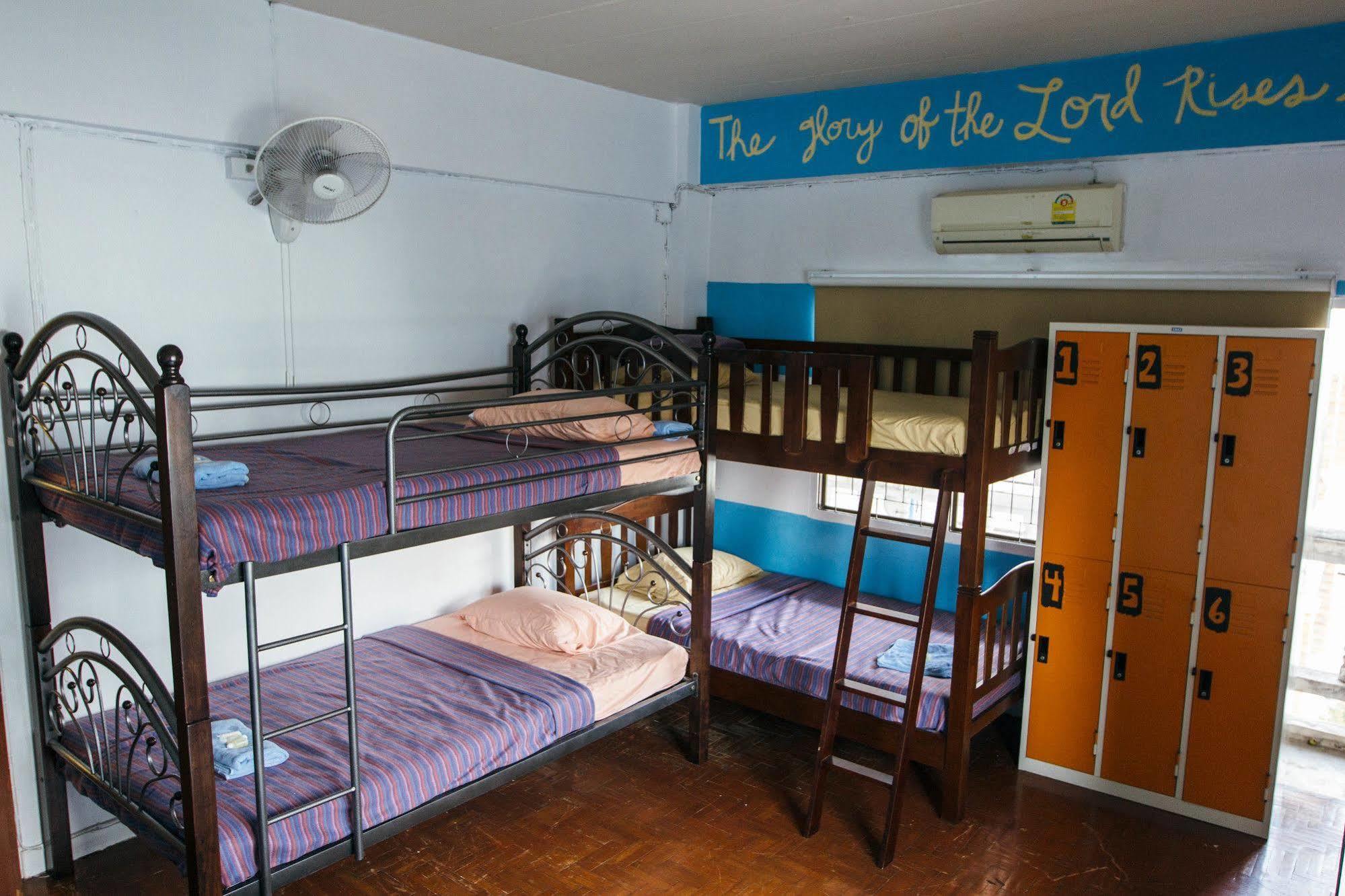 Zion Hostel Chiang Mai Exterior photo